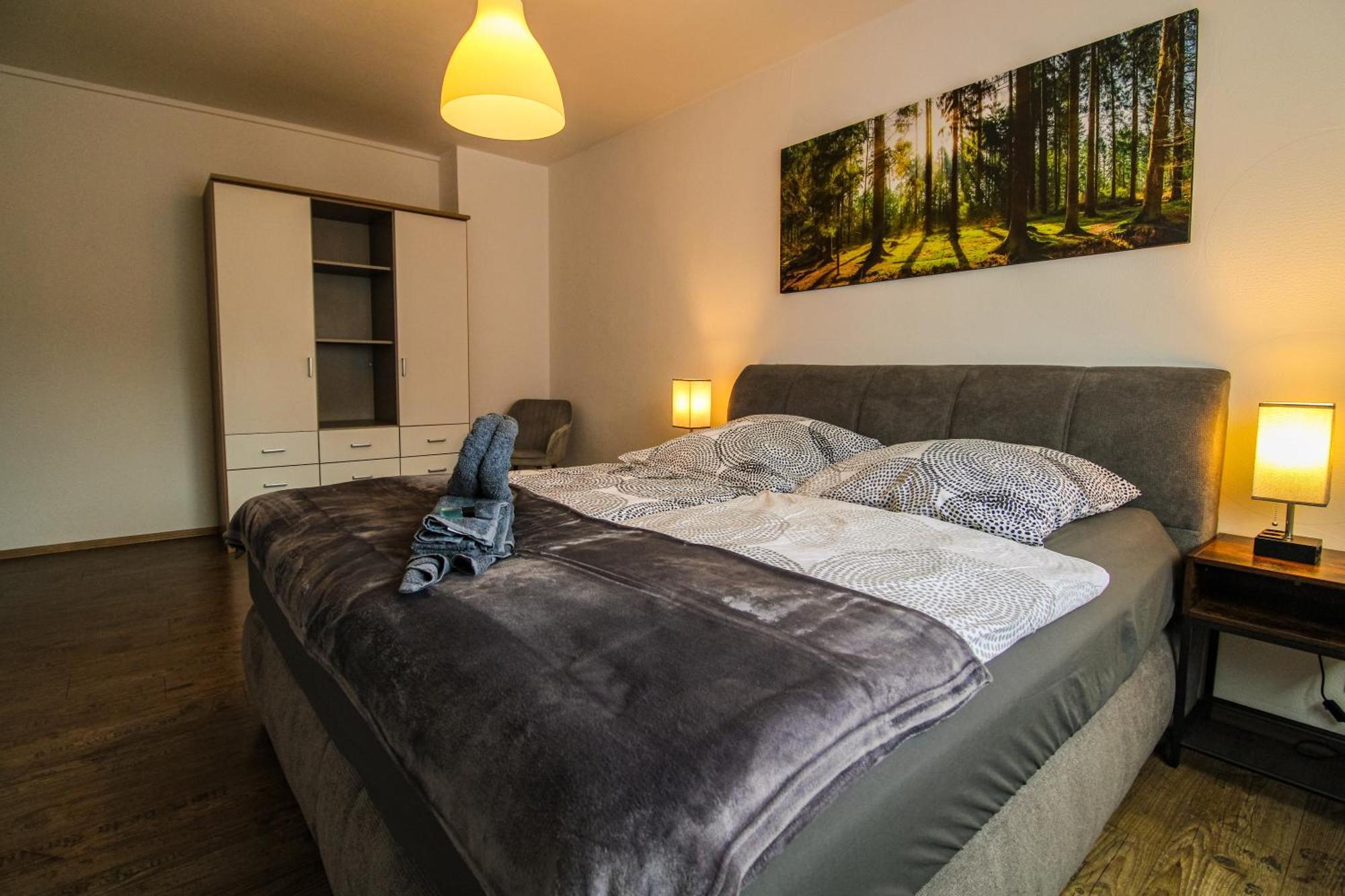 Moderne Fewo Sky Netflix Terrasse Burgblick Boxspringbett Waschtrockner Буллай Экстерьер фото